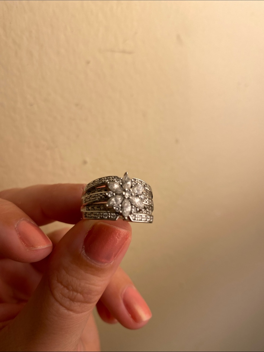 QVC Diamonique Poinsettia Classic Silver-Tone Cubic Zirconia Ring Size 7.5 - Picture 3 of 6
